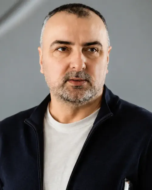 Dejan Kovačević, Gründer von Digitalni Most